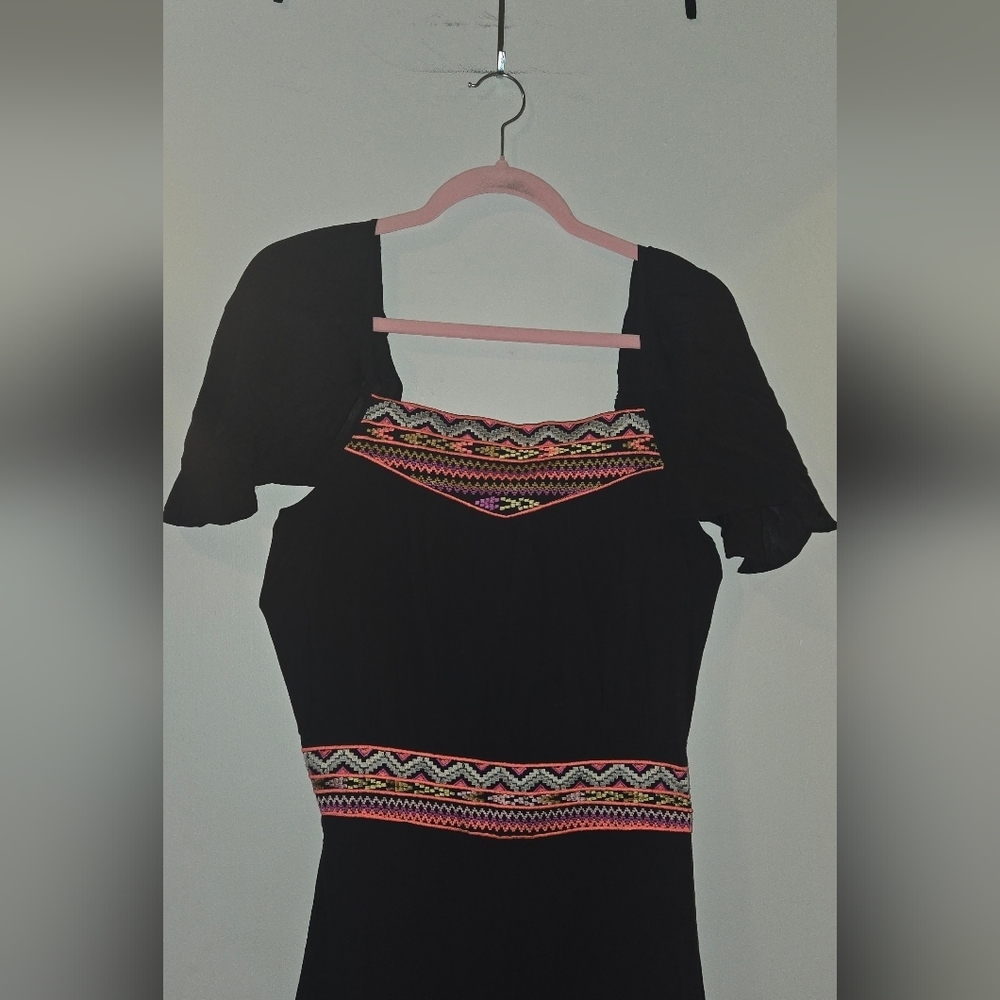 Vertigo Pink and Black Off-Shoulder Asymmetrical Embroidere Sundress  B3 - Picture 4 of 10